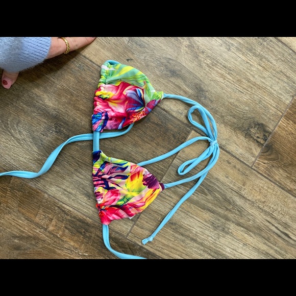 Reversible bikini top - Picture 2 of 2